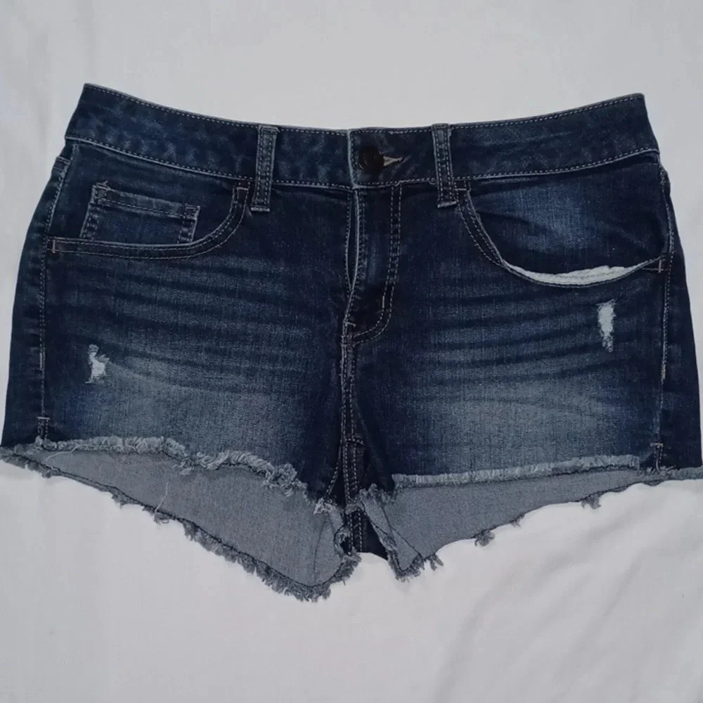 SO shortie distressed Jean shorts